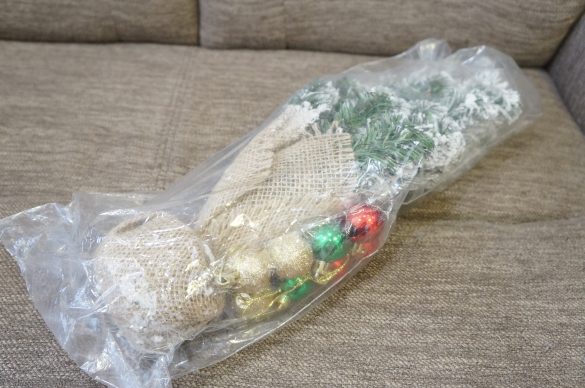 「壁掛けスノーツリー」(1,592円)