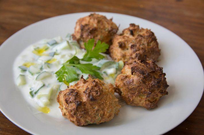 たとえば…ヨーグルトを使ったソース、ギリシャの伝統的な「ザジキソース」