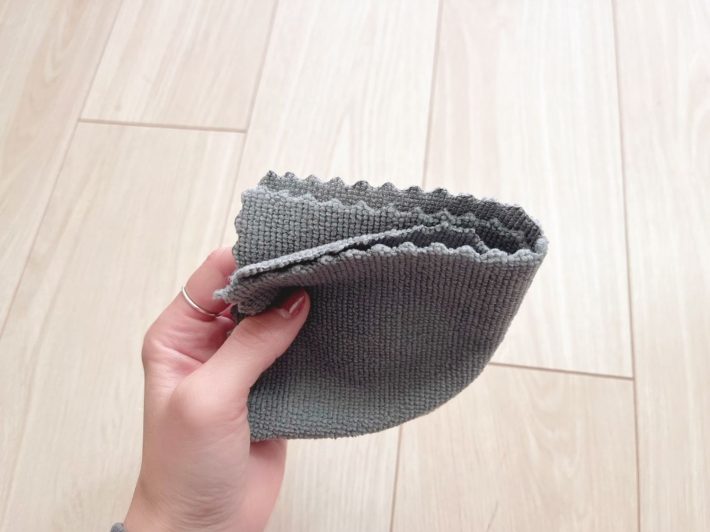 使い捨てマイクロファイバークロス