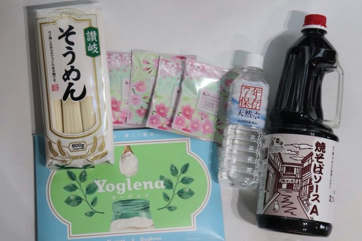 2.1Lもある特大焼きそばソースも！