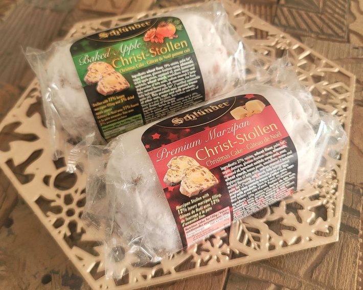 シュルンダー　ミニマジパンシュトレン（手前）、ミニアップルシュトレン（奥）　各538円