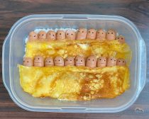 寝てるベビーウィンナー星人