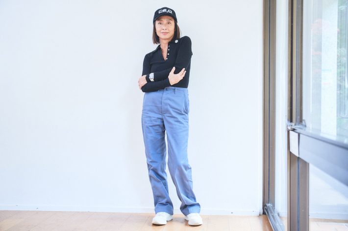 人気スタイリスト今すぐサラッと真似できる“トレンドを活かしたマフラーの巻き方”