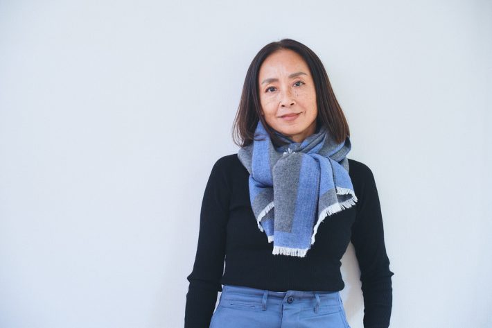 二重に巻いてから前で結ぶスタイル