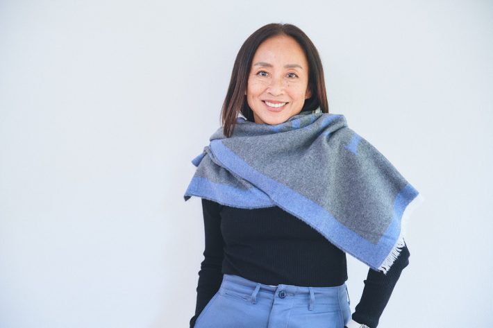 サラッと巻いたり羽織ってもすてき