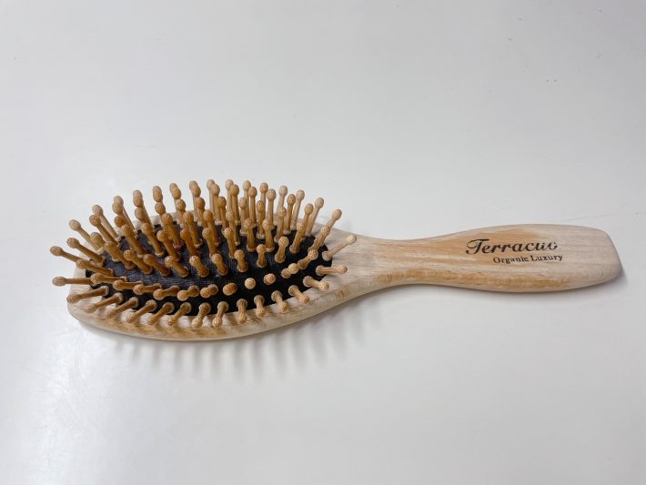 竹ピンブラシ