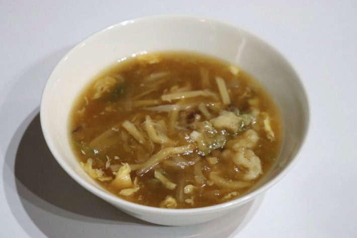 「具だくさんでコクがすごい！ ふかひれ入り玉子スープ」