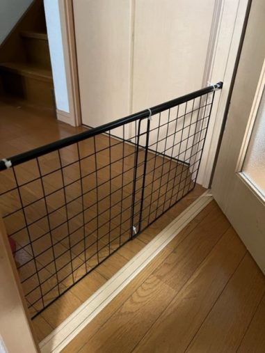 玄関のバリケード