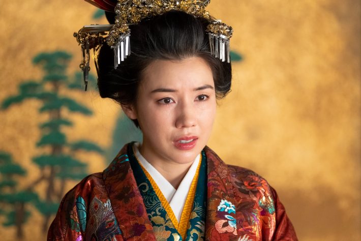 煌びやかな着物に違和感、派手であるほど滑稽で哀しい