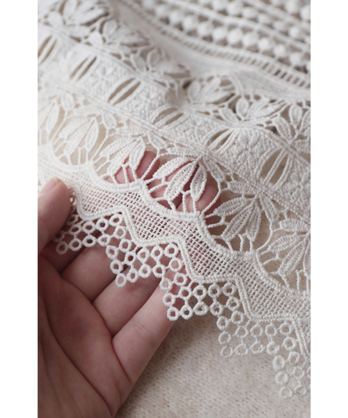 アンティークレース