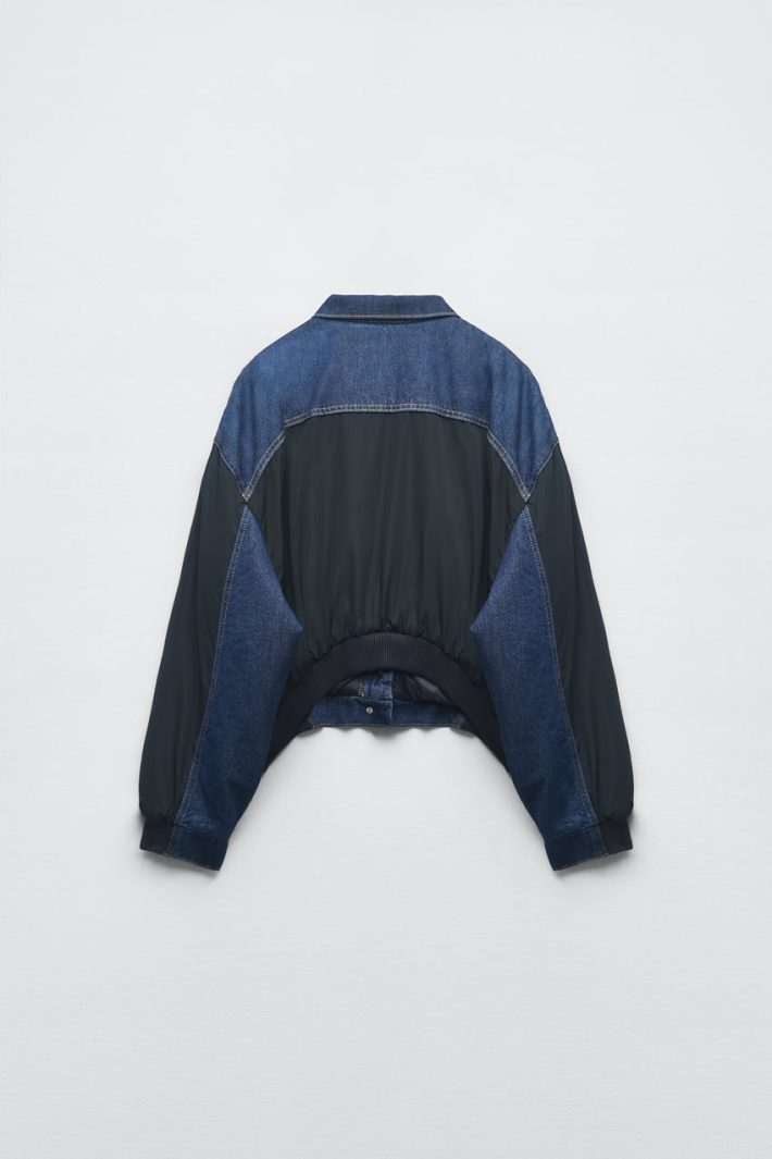 後ろと袖の部分がMA1のような素材