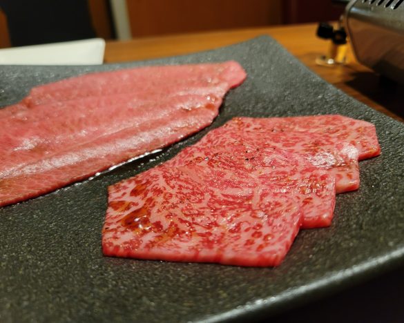 私は最初にミスジ、リブシン(タレ)を頼んでしまいました