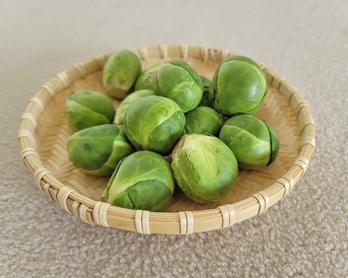 スーパーに行くと10～15玉くらいの量で売っています