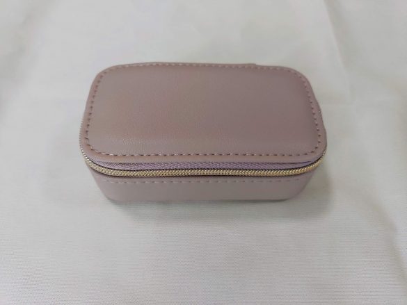 デコホーム アクセサリーケース