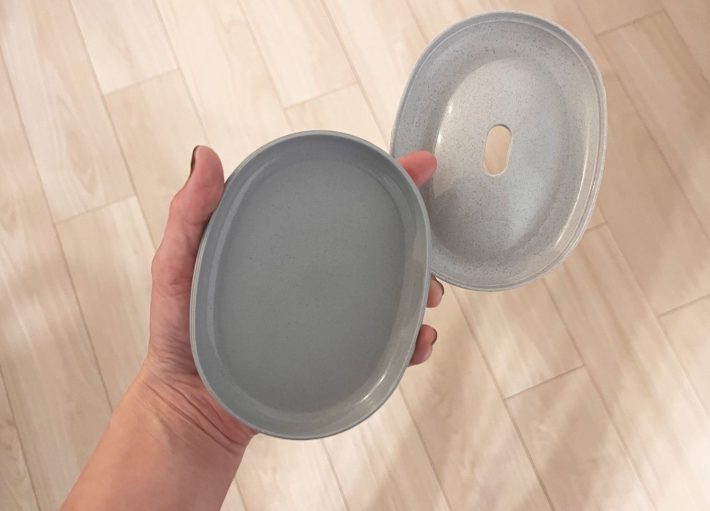 ECOソープディッシュの水切り穴