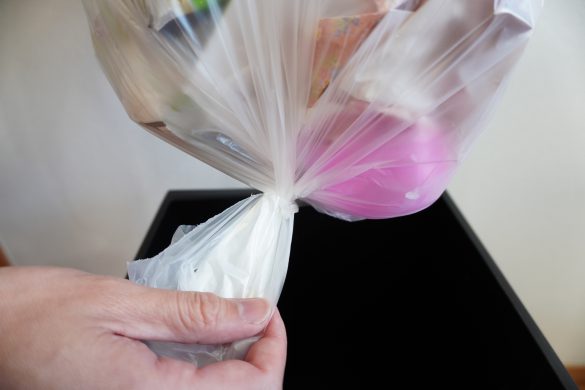 このように手で切り取るだけ