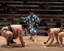 Netflixシリーズ「サンクチュアリ -聖域-」独占配信中