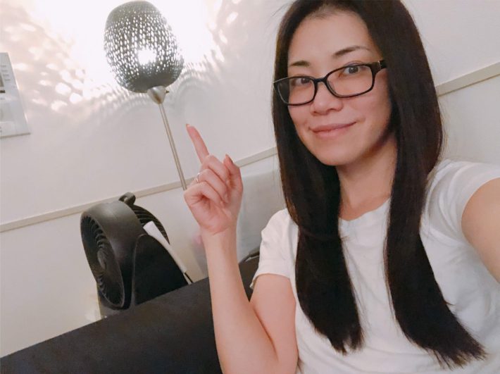 日暮れ後は間接照明だけ