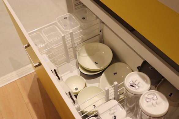 引き出し収納にもつっぱり棒が活躍