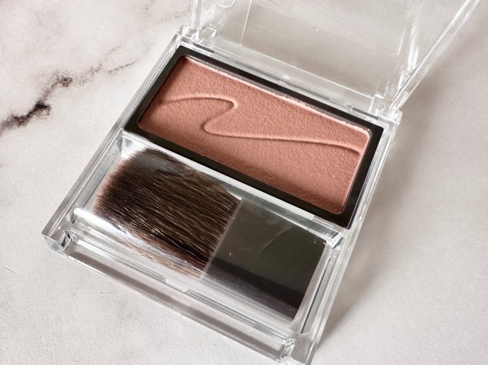 シナモンブラウン