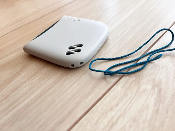 持ち運びのひも付き