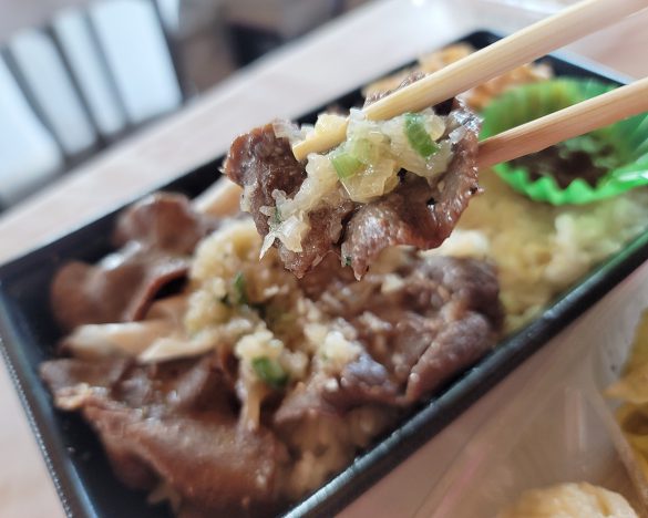 7月25日から発売される「ネギ塩牛タン弁当」900円