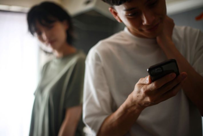 男女が喧嘩している様子