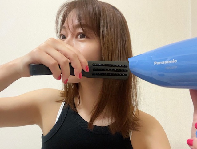 ヘアトングブラシ