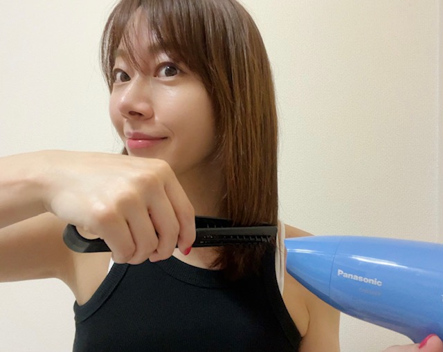 ヘアトングブラシ