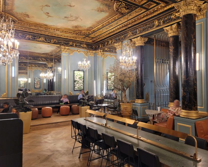 パリのオペラ座近くにある「Starbucks Opera」