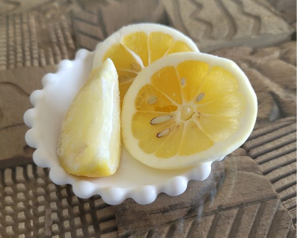 レモンにはクエン酸が含まれています