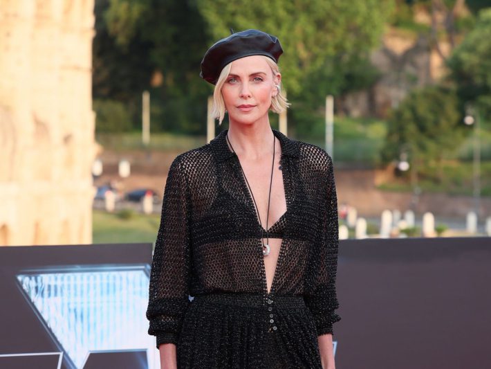 シャーリーズ・セロン