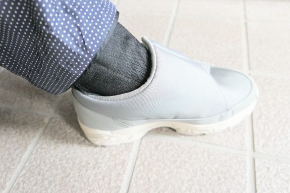 810sのスニーカー「UNIVE ユニーヴ」