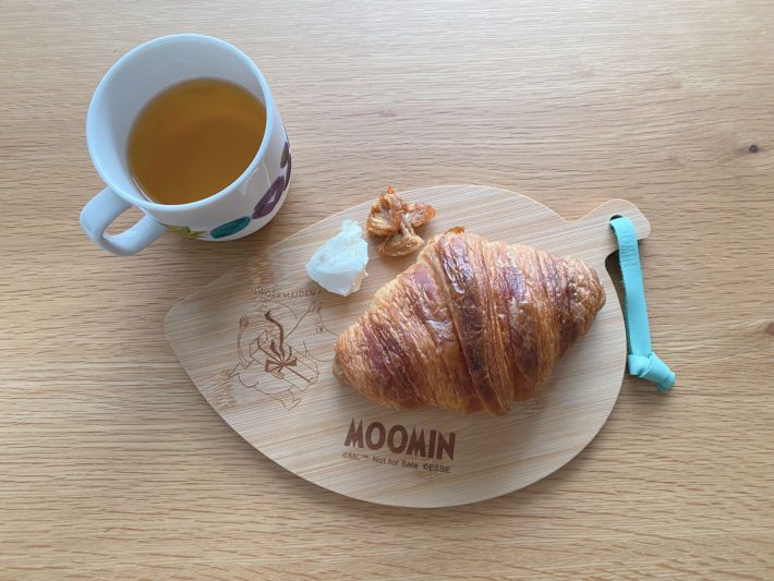 ムーミンのリーフ型カッティングボード