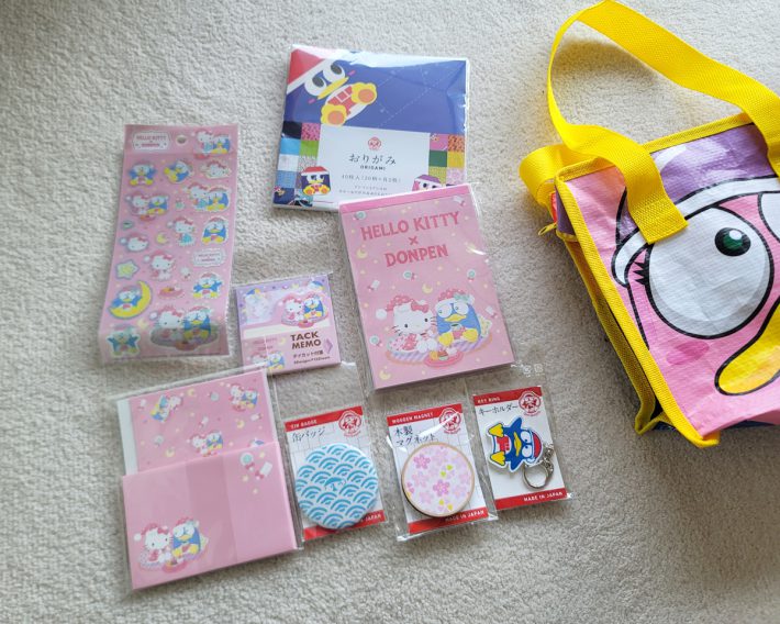 ドンペンとキティがコラボ！かわいすぎて使えないかも……