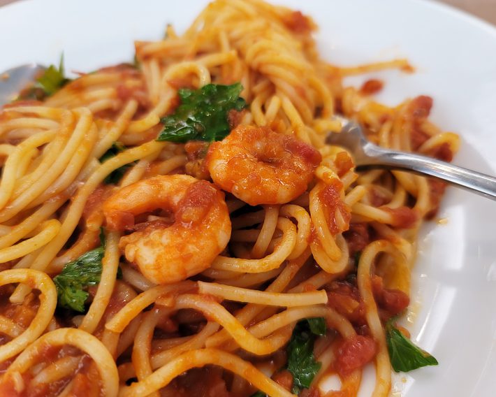 スパゲッティ 海老のマリナーラ