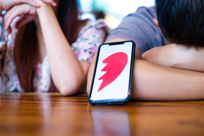 破局したカップルイメージ