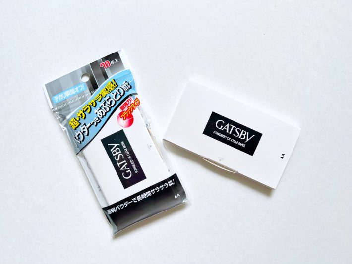 顔のテカリに効く「ギャツビー パウダーあぶらとり紙」