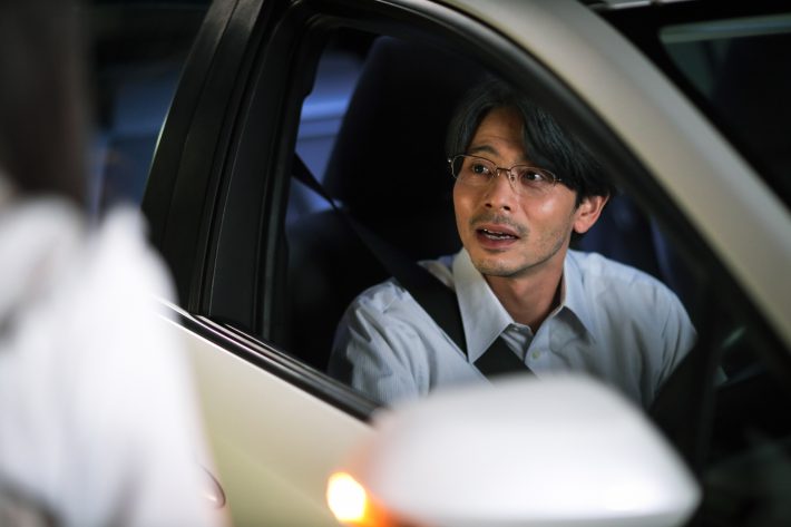 土曜ナイトドラマ『泥濘の食卓』2話より ©テレビ朝日（以下同じ）