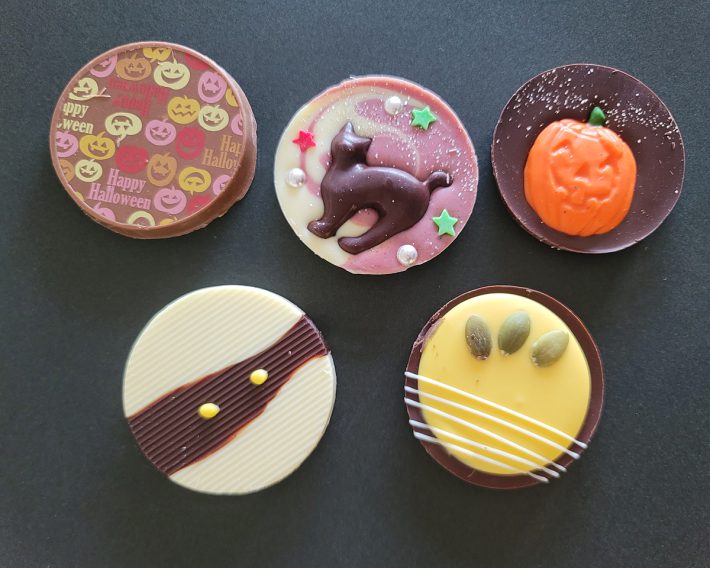 ハロウィンパレショコラ 5枚　1944円