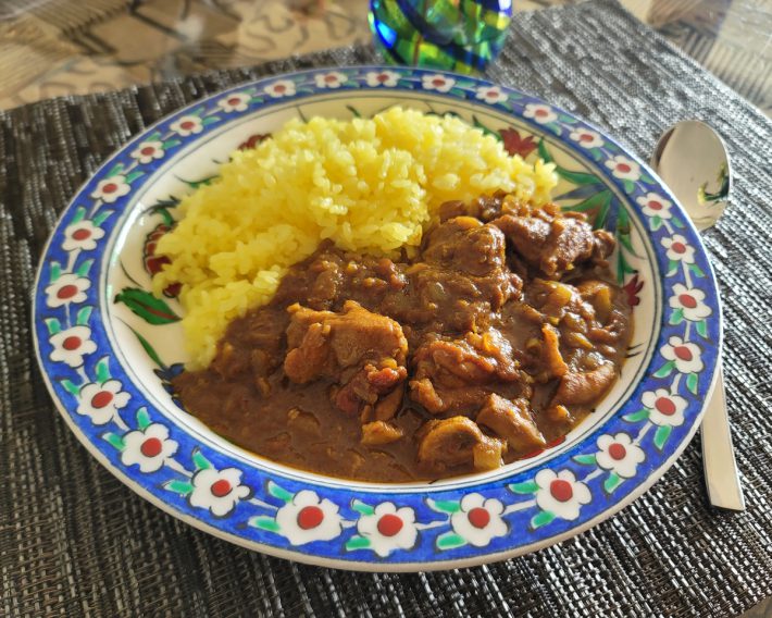 スパイス、野菜、鶏肉、油だけで作った「インド風チキンカレー」