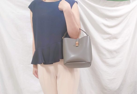 H＆M「クロスボディバッグ」