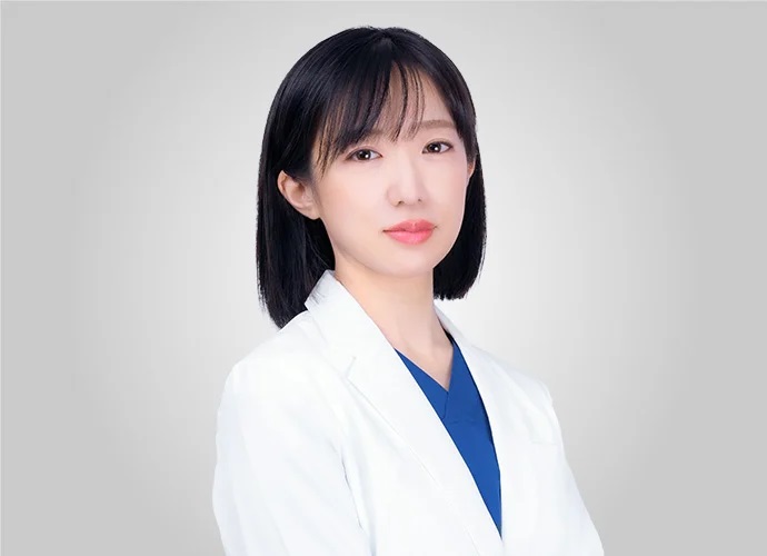 樫塚　絵実先生