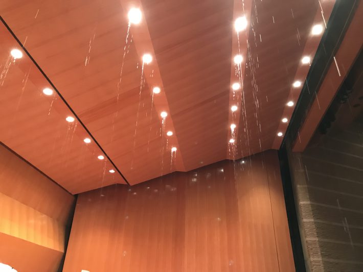 放水が止まってから10分以上経過時