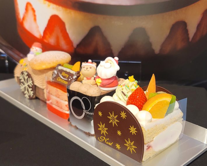 シャトレーゼではクリスマスケーキの予約がはじまっています。今年はなんと48種類がラインナップ！