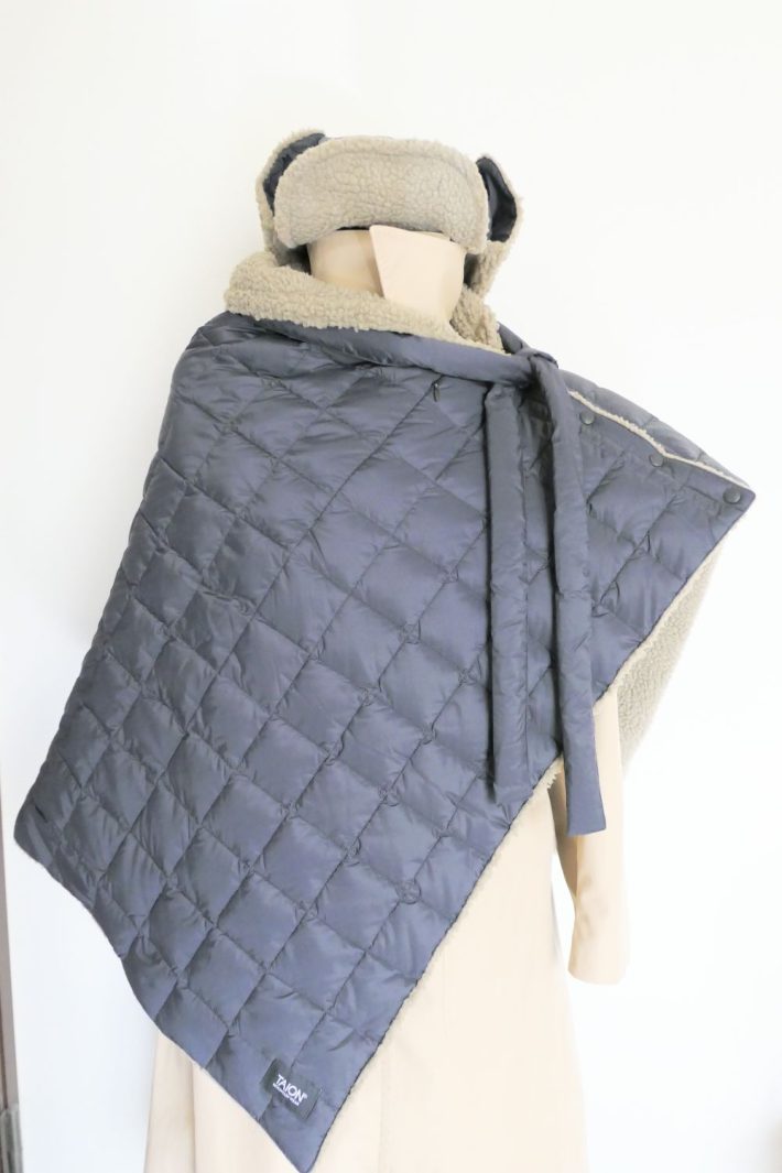 TAIONのポンチョ