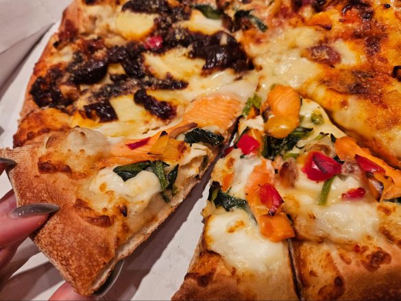 ドミノ　ヒルトン　クリスマス