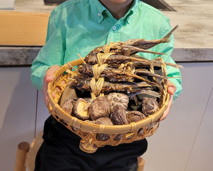 本格的なあご（飛魚）の焼き干をはじめて見た息子