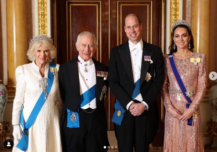 公務に臨む英国王夫妻と英皇太子夫妻