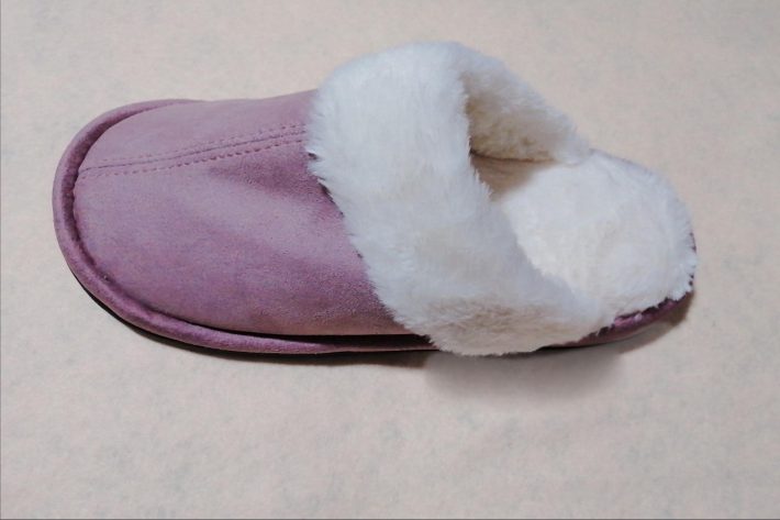 ニトリルームシューズ